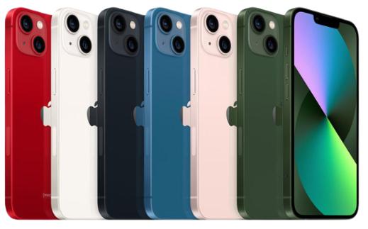 iPhone13は濃くハッキリした色合い、ピンクとグリーンが人気
